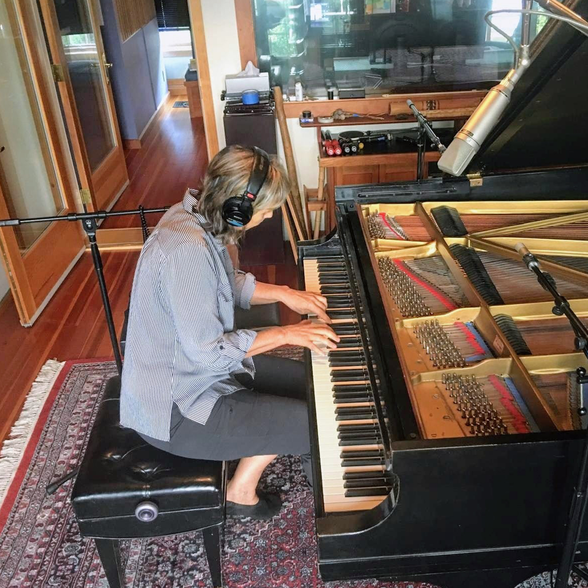 Renée Michele at the piano